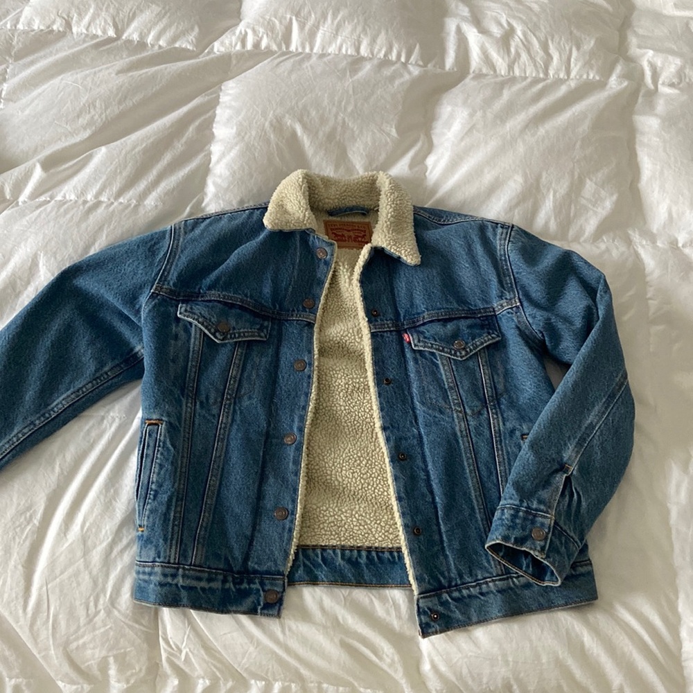 Levi’s sherpa jacket